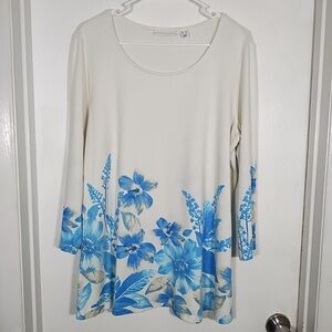 Floral Blue and White Women's Top